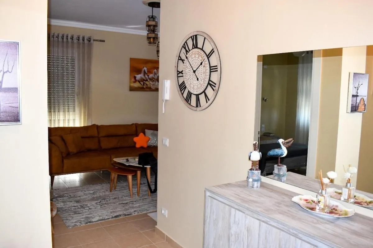 J & J Holiday Home Vala Mar Hamallaj Apartmán